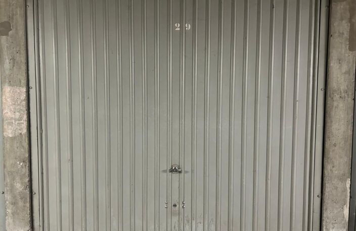 Garage fermé à louer à 100 € CC - 308 rue Paul Bert, 69003 LYON — photo 3