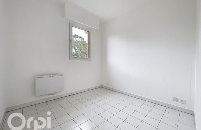 BAS DE VALESCURE - parking - piscine — photo 4