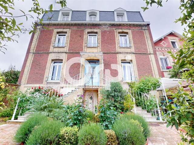 LE HAVRE / GRAVILLE - MAISON 236M2 À VENDRE - 6 CHAMBRES - ACCES PMR - ASCENSEUR - GARAGE - JARDIN - TERRASSE - SOUS SOL - DPE D — photo du bien