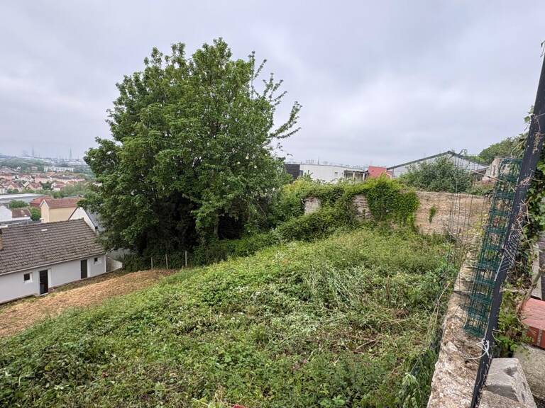 Terrain À Vendre — photo 1