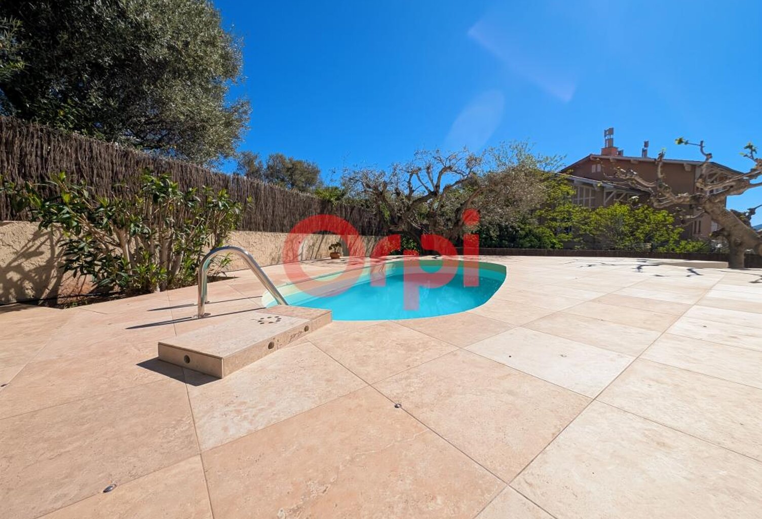 Maison a vendre + piscine + garage — photo 1