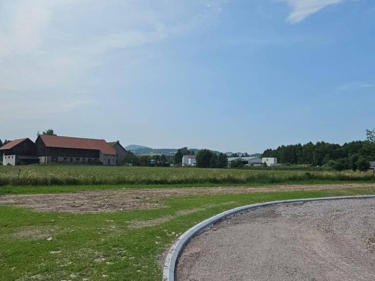 À VENDRE  - BELLE SURFACE - Terrain totalement viabilisé proche Xonrupt Longemer- Opportunité rare ! — photo 1