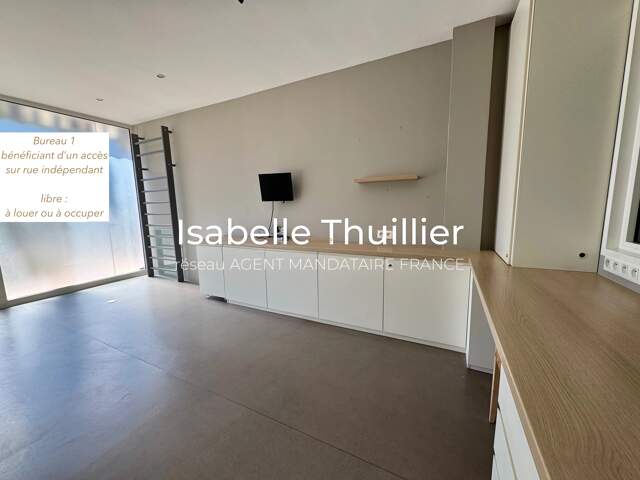 SAINT-RAPHAËL - LOCAL COMMERCIAL — photo du bien