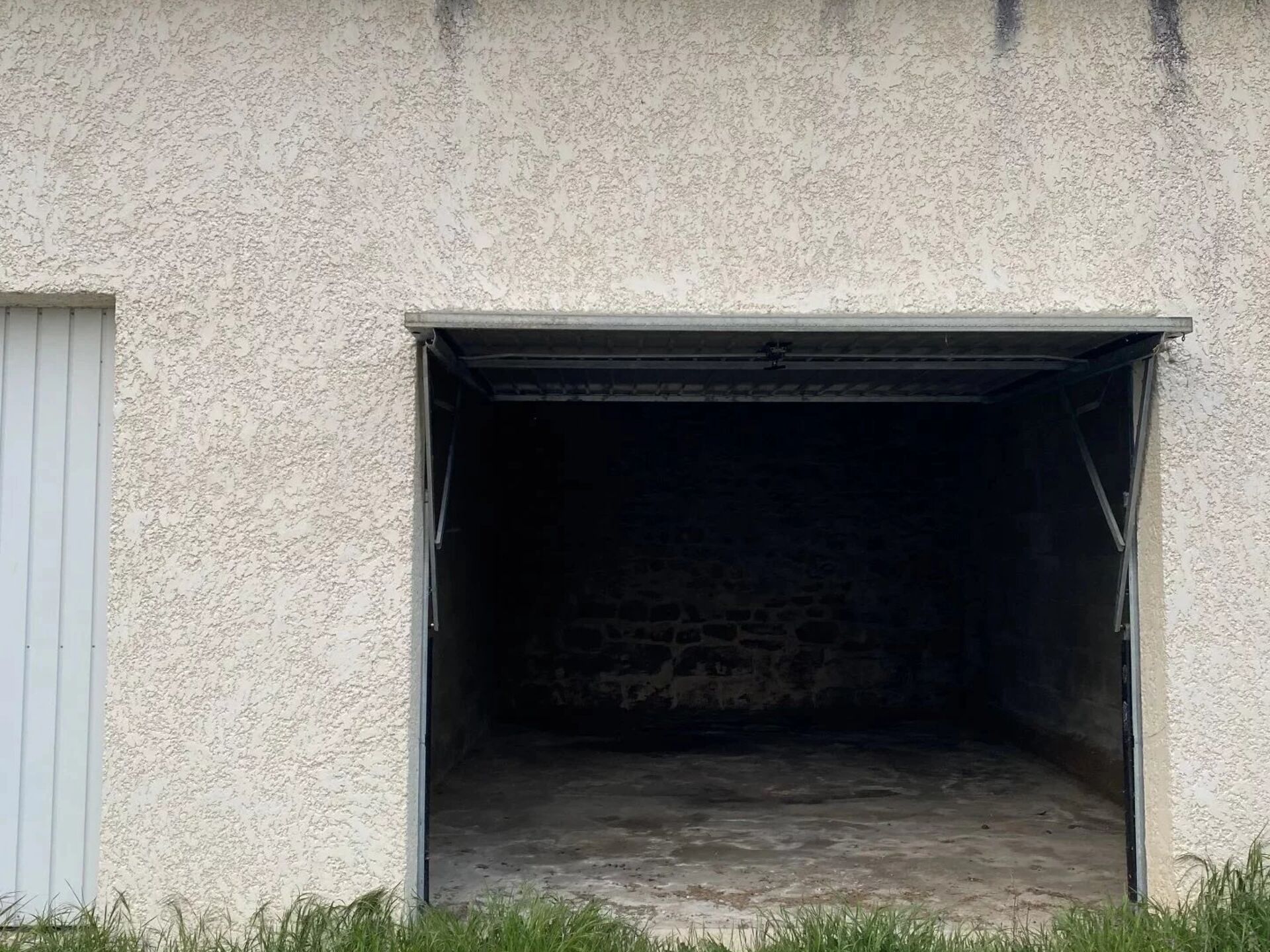 Parking 18 m² · à Nevers · 18 m² · 50 €/mois