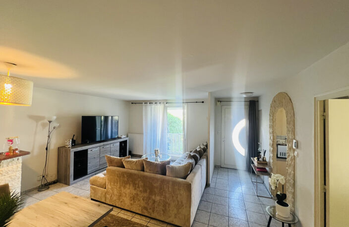 EN EXCLUSIVITÉ ! UN APPARTEMENT REZ-DE-JARDIN — photo 4
