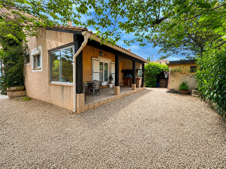 Maison familiale avec piscine   5 chambres   133,83 m2   Ter — photo 1