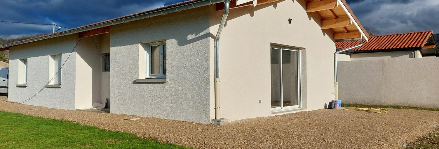 Maison  93 m² à louer à Poncin (01450)