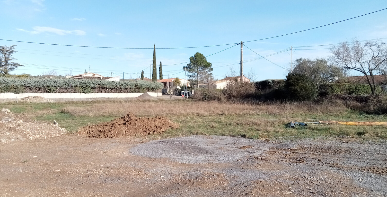 TERRAIN PLAT CONSTRUCTIBLE — photo 1