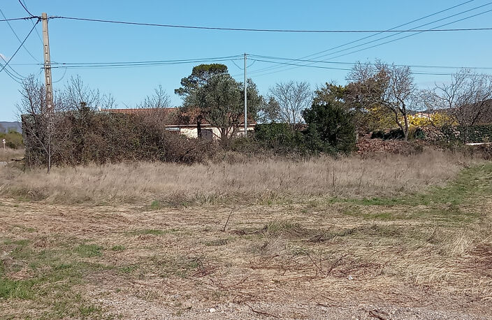 TERRAIN PLAT CONSTRUCTIBLE — photo 2