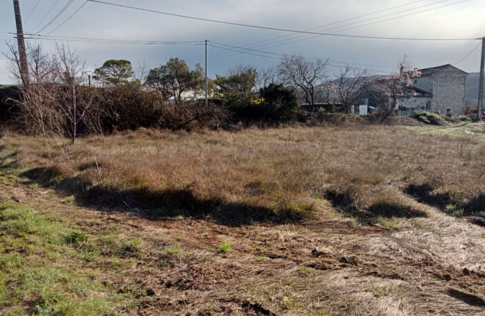 TERRAIN PLAT CONSTRUCTIBLE — photo 3