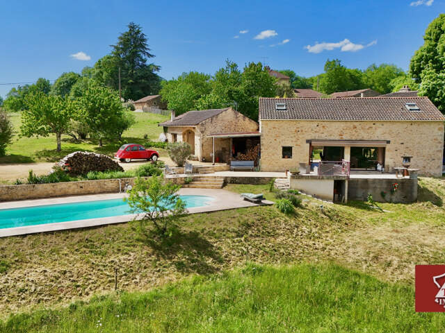 Propriété avec vues, piscine et gites. — photo du bien