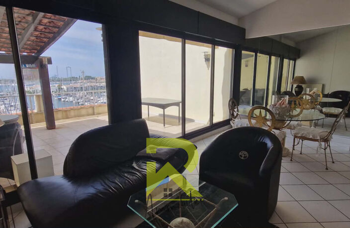 BIEN RARE ! Triplex Centre port — photo 3