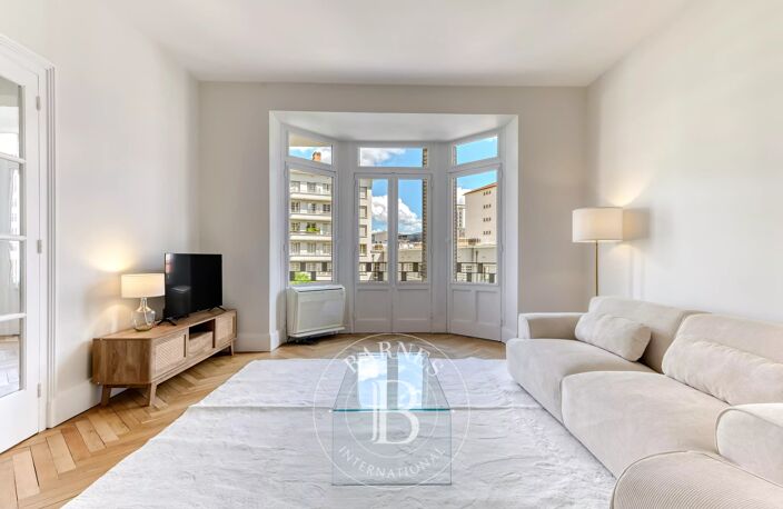 Lyon 6 - Brotteaux - Appartement meublé et climatisé de 132.25 m² - Balcon  - Bureau - 2 Chambres — photo 2
