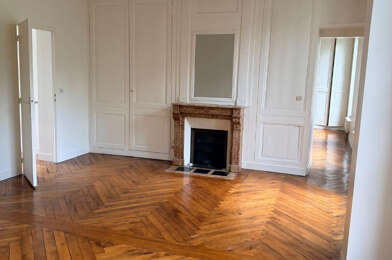 Appartement 3 pièces 955 €