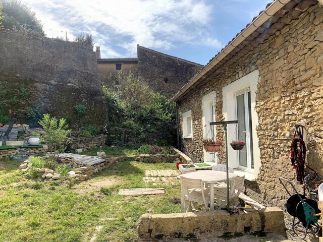 Maison proposé à Saint-Montan