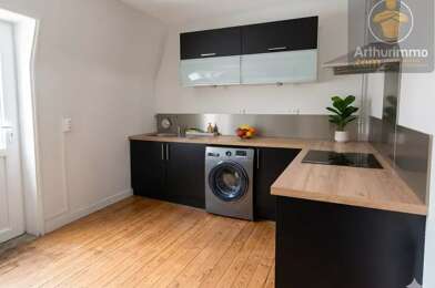 Appartement 3 pièces 710 €