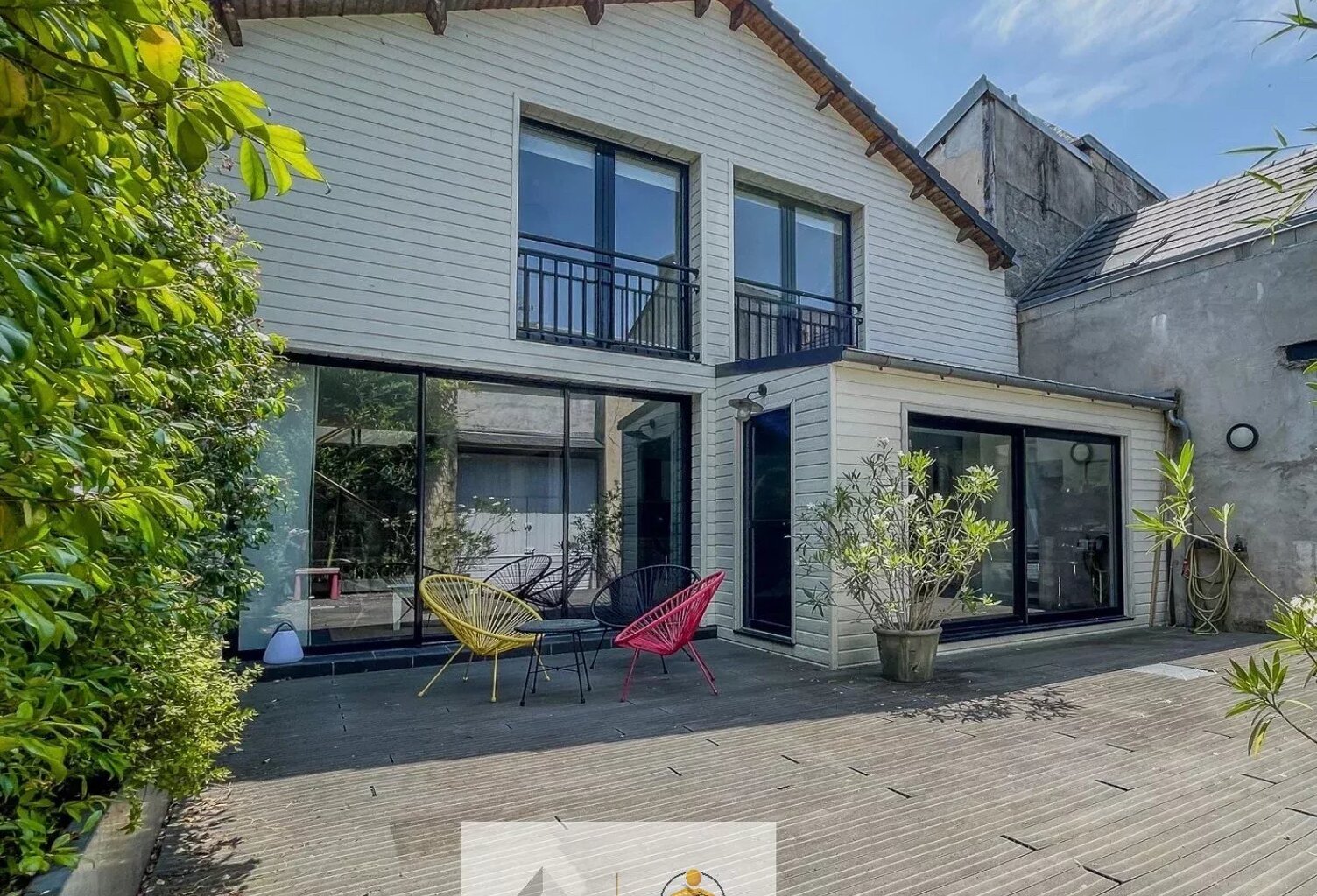 Loft d’exception en plein cœur de Brive-la-Gaillarde : une opportunité rare ! — photo 1