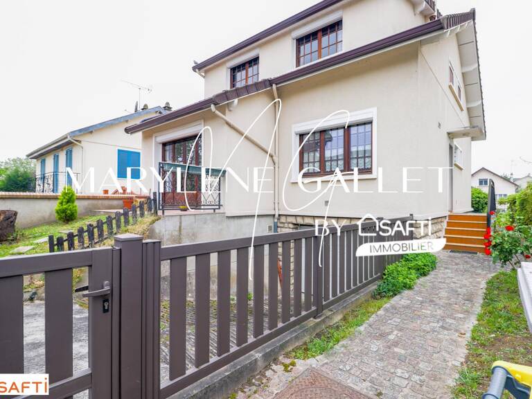 Maison familiale élevée sur sous-sol total ! — photo 1