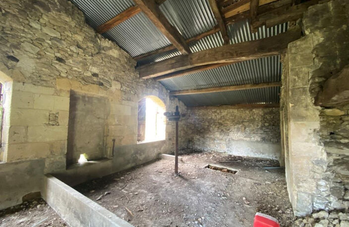 ST CHRISTOLY BATIMENT A RENOVER — photo 3
