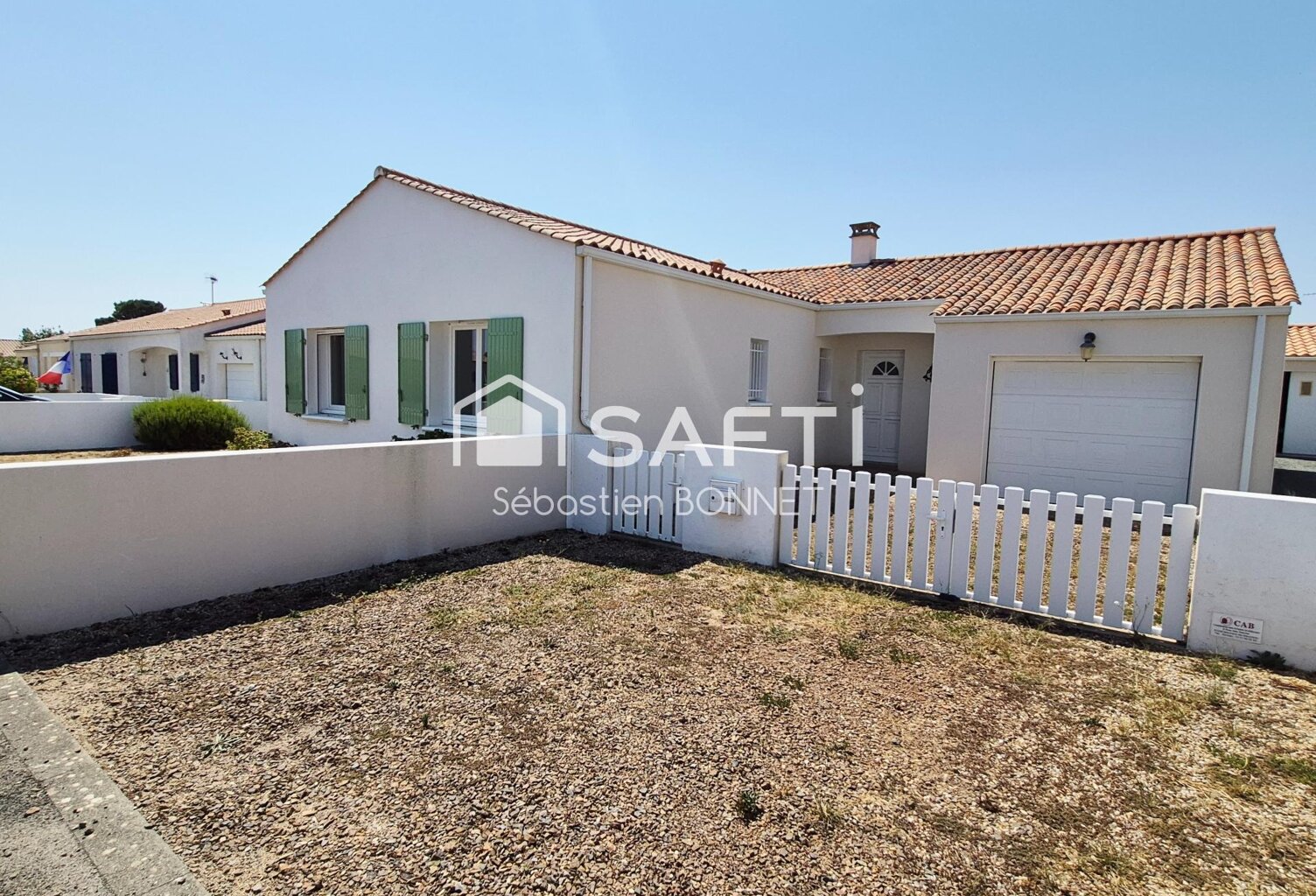 PLAIN-PIED PMR 3 CHAMBRES ET DEPENDANCES — photo 1