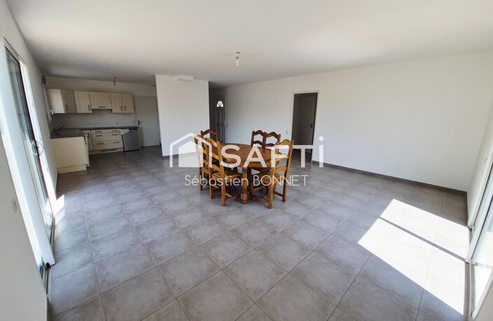 PLAIN-PIED PMR 3 CHAMBRES ET DEPENDANCES — photo 3