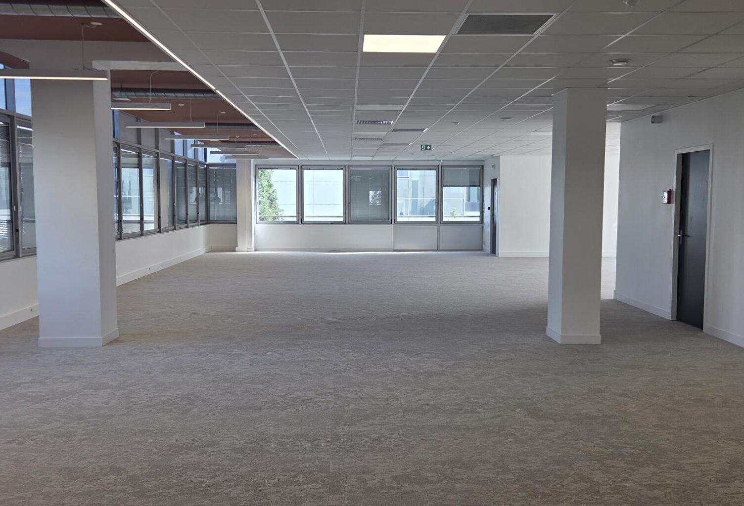 PLATEAU DE BUREAUX A LOUER ANGERS — photo 1