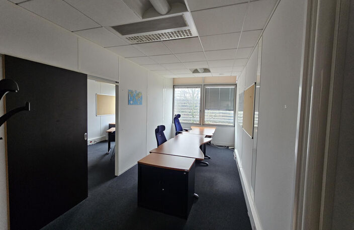 PLATEAU DE BUREAUX A LOUER ANGERS SAINT SERGE — photo 4