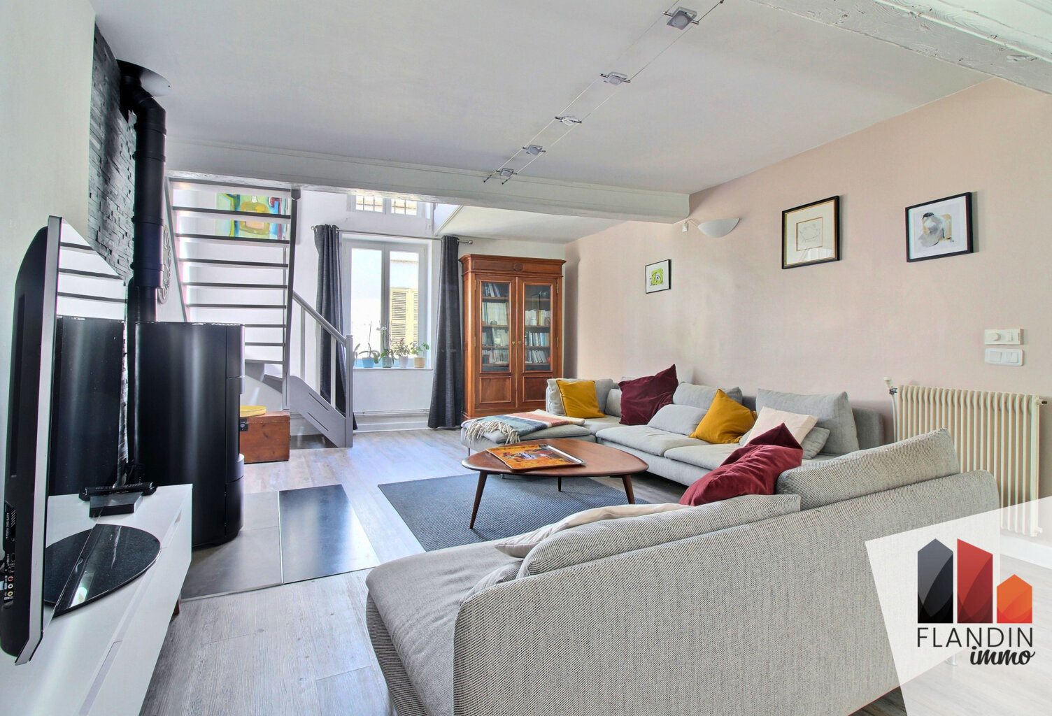 Maison de village de caractère avec terrasse, garage et loca — photo 1