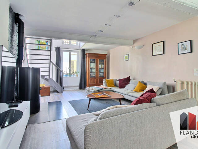 Maison de village de caractère avec terrasse, garage et loca — photo du bien