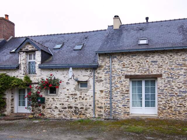Maison à vendre en un hameau de la Chapelle-Glain — photo du bien