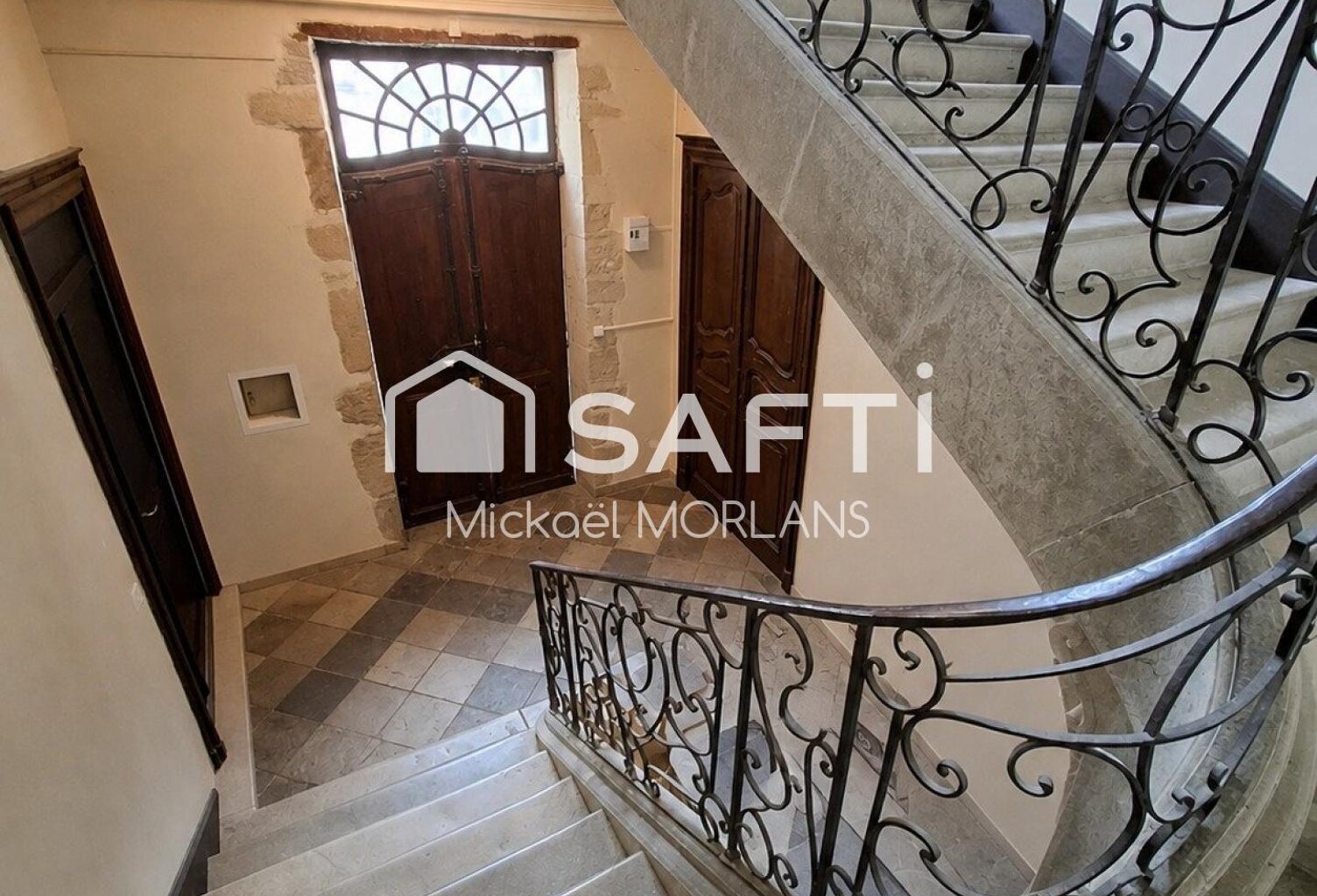 Appartement dans immeuble de prestige plein cœur de Navarrenx — photo 1