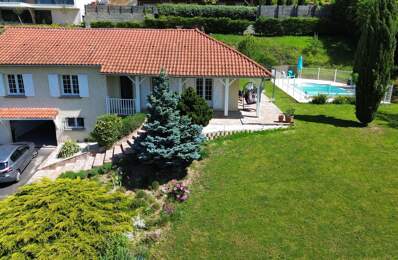 Vue exceptionnelle Puy-de-Dome-MAISON AVEC PISCINE ET GRAND TERRAIN — photo du bien