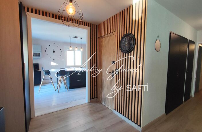 Spacieuse maison rénovée en 2019 avec fort potentiel d'aménagement — photo 3