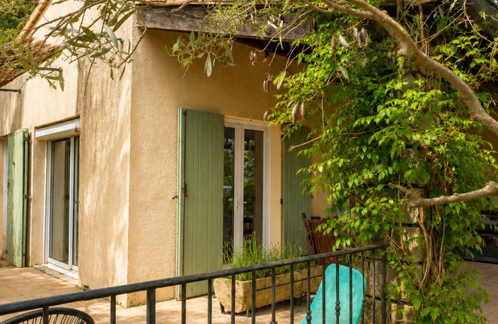 CHASSIERS - Maison 5 pièces - Piscine et terrain arboré de 5 — photo 3
