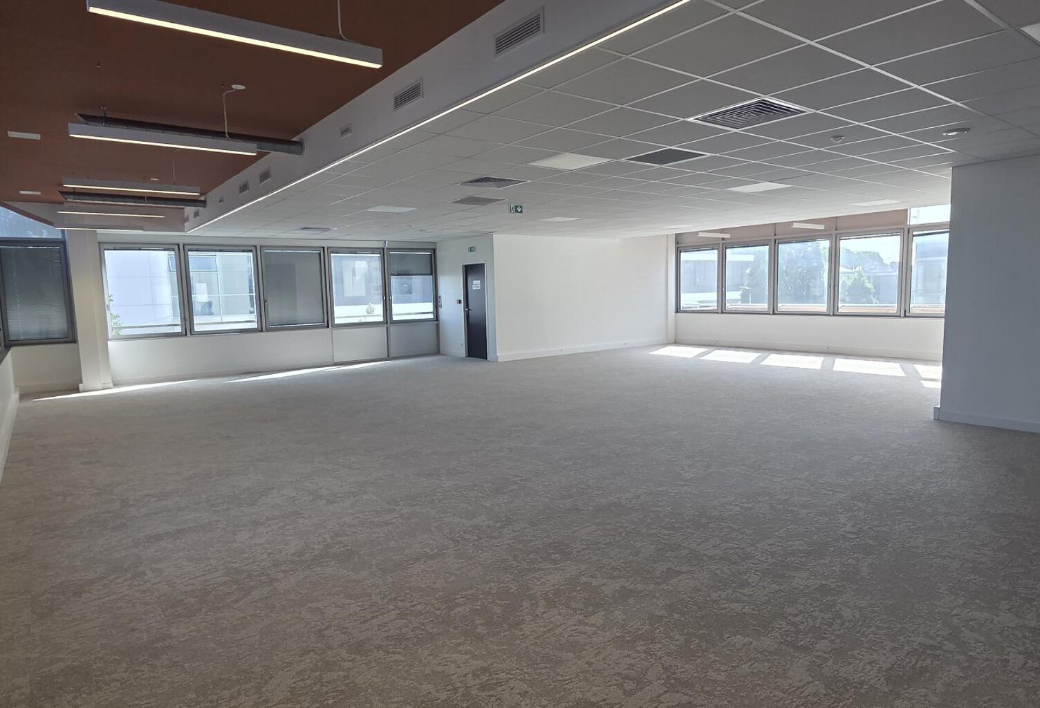 PLATEAU DE BUREAUX A VENDRE ANGERS — photo 1