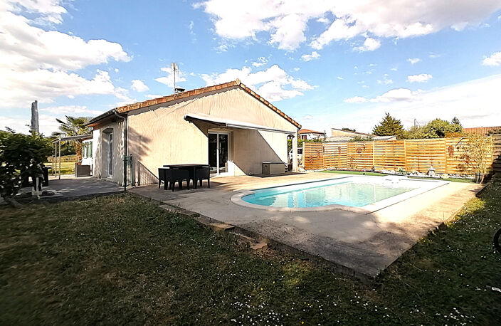 A LA CAMPAGNE, A 20 MINUTES DE POITIERS — photo 2