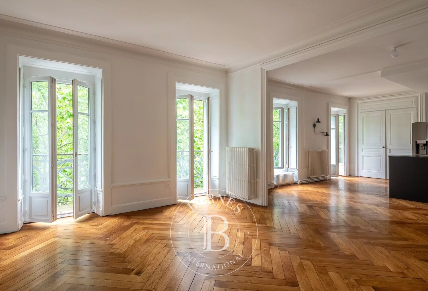 Lyon 3ème - Préfecture - Appartement de 150,93 m² - 4 chambres - Balcon filant - Cave - Grenier — photo 1