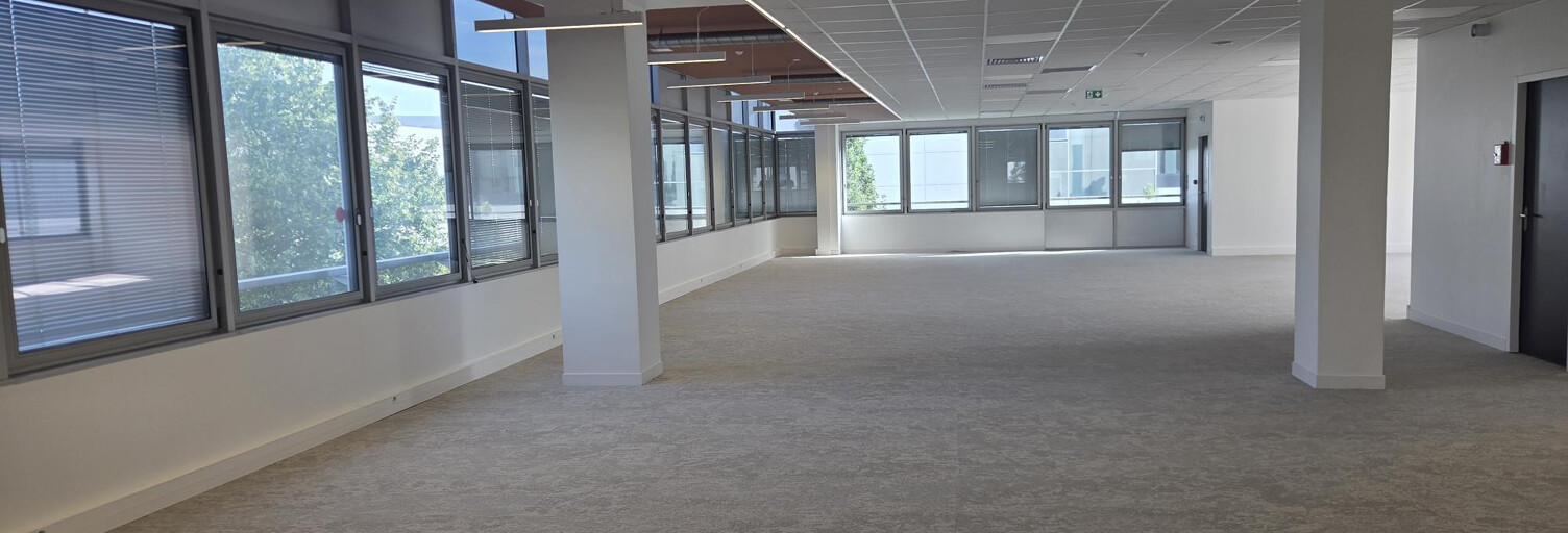 Bureau  1610 m² à vendre à Angers (49100)