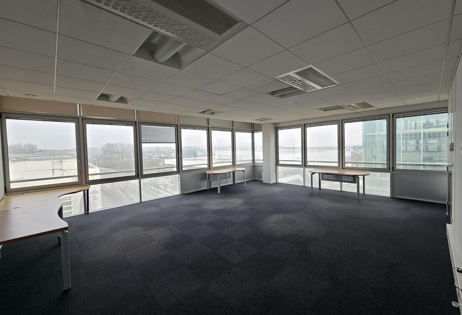 PLATEAUX DE BUREAUX A VENDRE ANGERS SAINT SERGE — photo 1