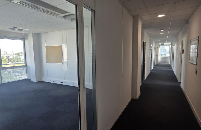 PLATEAUX DE BUREAUX A VENDRE ANGERS SAINT SERGE — photo 5