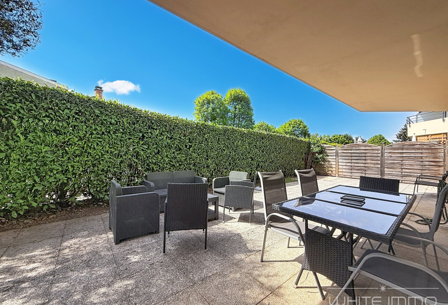 EXCLUSIVITE, FRANCHEVILLE LE HAUT, T3 EN REZ DE JARDIN, PROC — photo 1