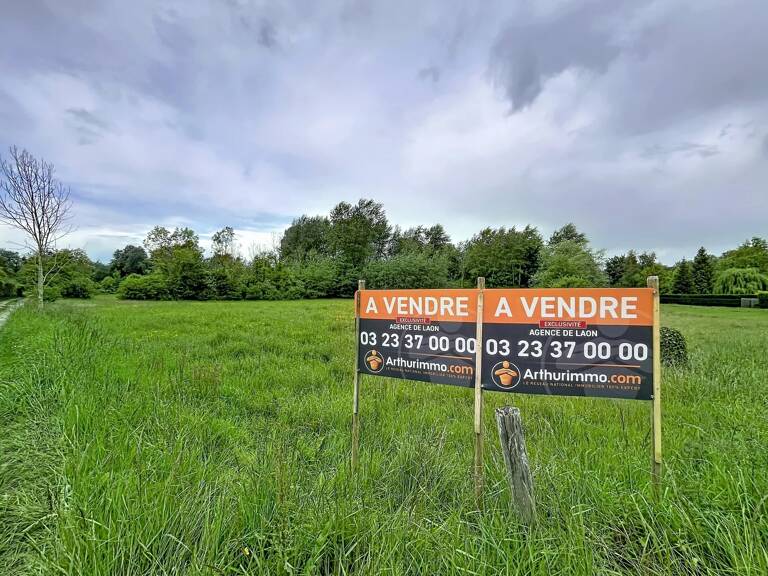 Terrain constructible Presles et Thierny — photo 1