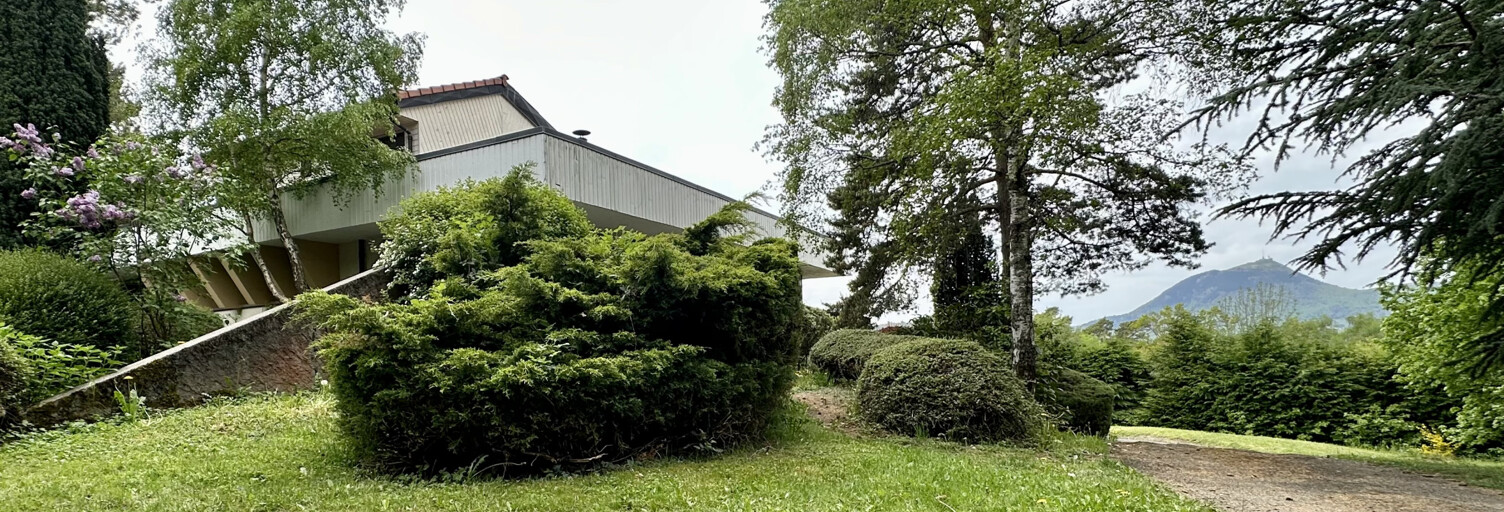 Maison 7 Pièces 266 m² à louer à Royat (63130)