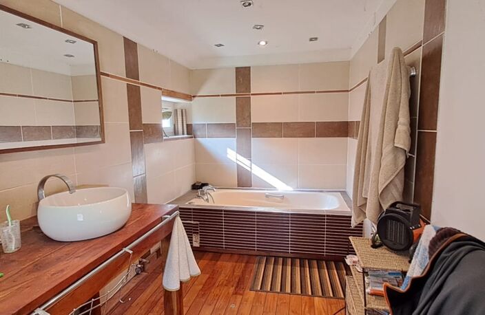 Vente Maison/villa 11 pièces — photo 3