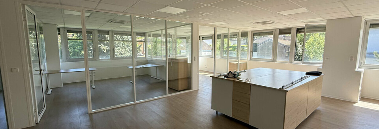 Bureau  172 m² à louer à Caluire-et-Cuire (69300)