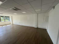BUREAUX à LOUER — photo 3