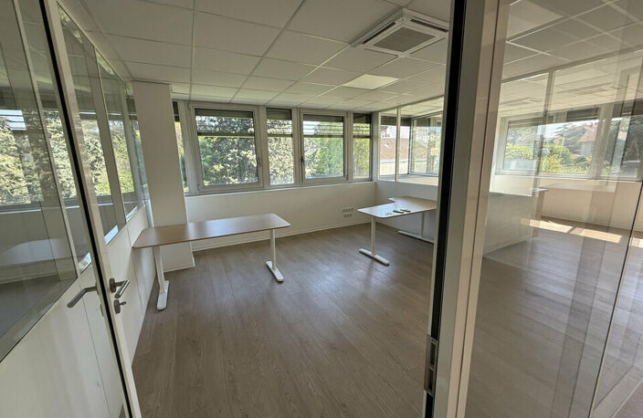 BUREAUX à LOUER — photo 5