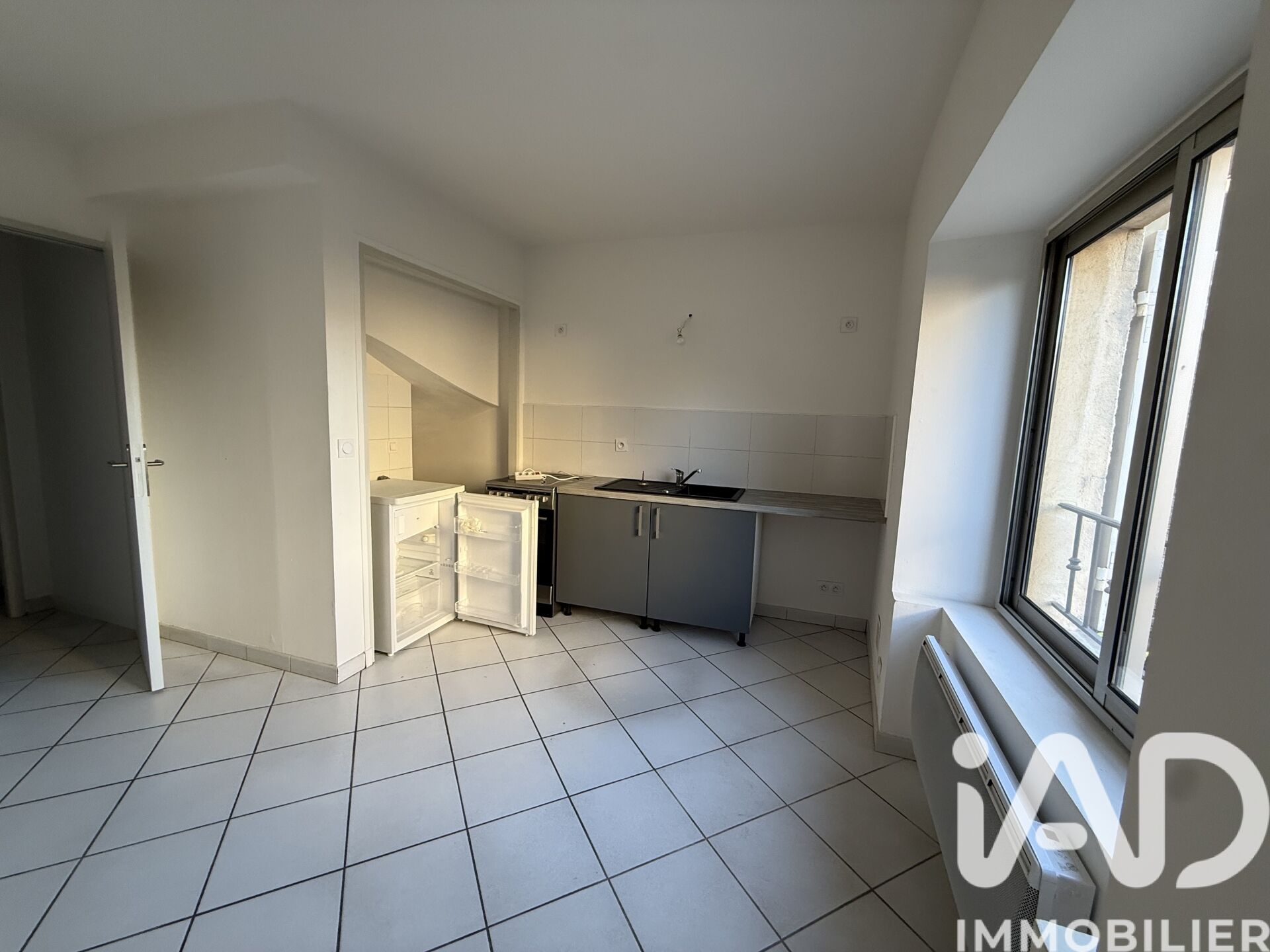 Location Appartement 2 pièces - Photo 2