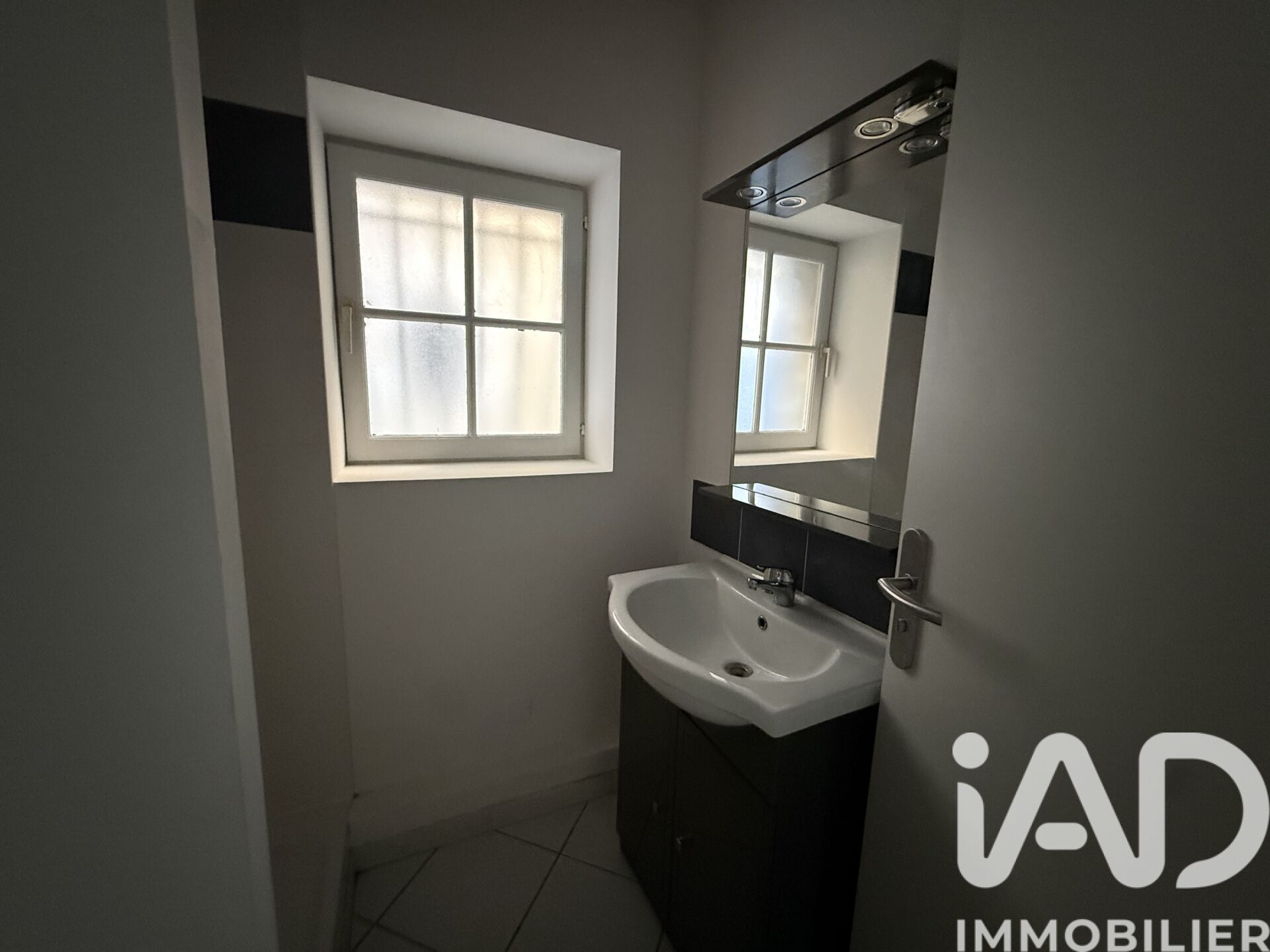 Location Appartement 2 pièces - Photo 4
