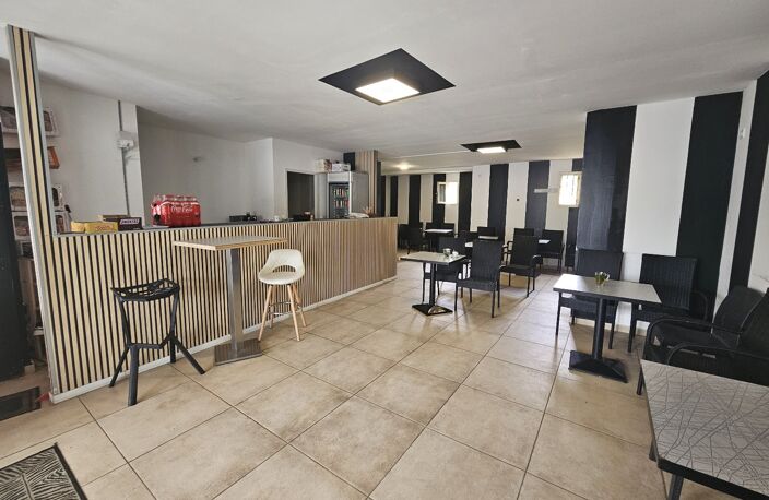 Immeuble mixte — photo 2